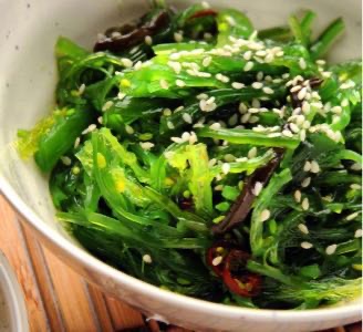 GOMA WAKAME SALMON